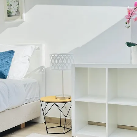 Le Carre Croisette - Duplex Terrasse Centre Апартаменты *