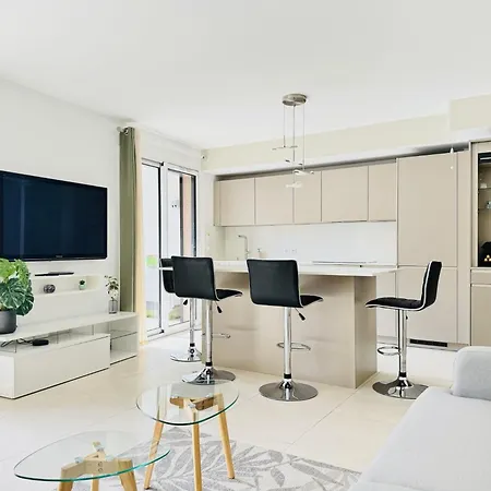 Le Carre Croisette - Duplex Terrasse Centre Апартаменты *